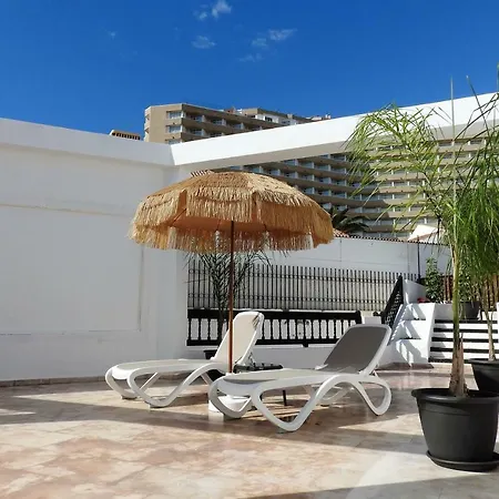 Hébergement de vacances Flores 1 *