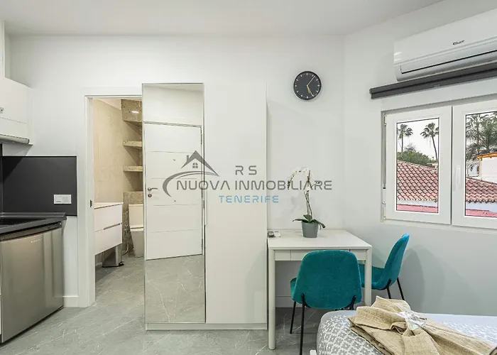 Prázdninový dům Flores 1 *